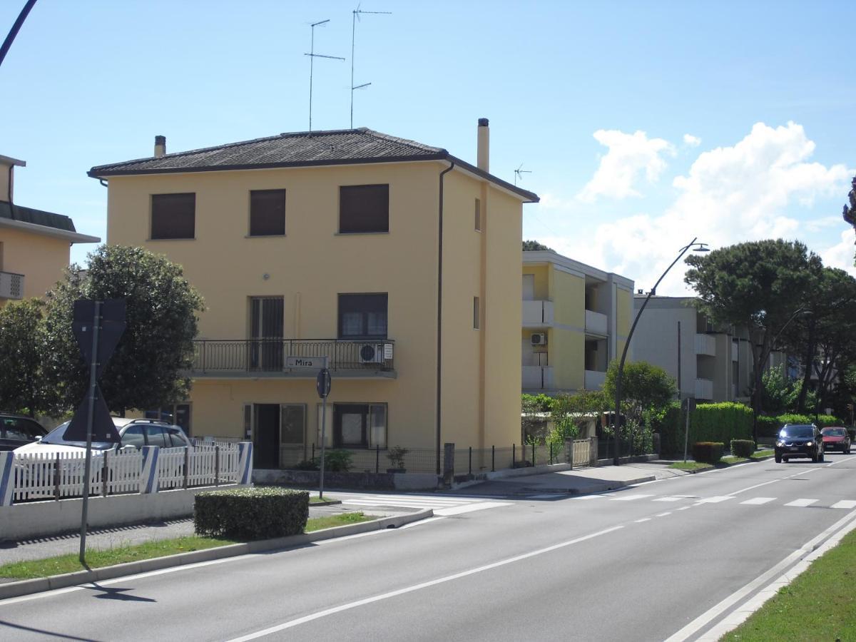 Casa Armanda Appartement Bibione Buitenkant foto